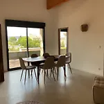 Ferienhaus Entre Sel Et Ciel 2 Maisons 2 Caracteres 1 Piscine 1 Boulodrome 2 Ascenseurs