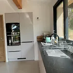 Entre Sel Et Ciel 2 Maisons 2 Caracteres 1 Piscine 1 Boulodrome 2 Ascenseurs Ferienhaus