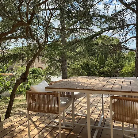 Hébergement de vacances Entre Sel Et Ciel 2 Maisons 2 Caractères 1 Piscine 1 Boulodrome 2 Ascenseurs *
