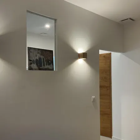 Entre Sel Et Ciel 2 Maisons 2 Caracteres 1 Piscine 1 Boulodrome 2 Ascenseurs *