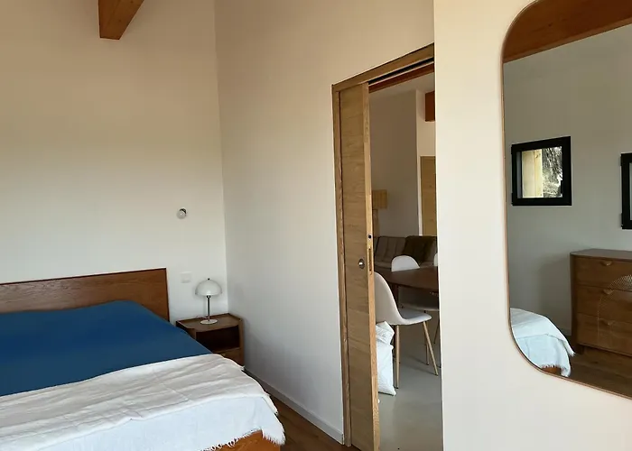 Entre Sel Et Ciel 2 Maisons 2 Caracteres 1 Piscine 1 Boulodrome 2 Ascenseurs